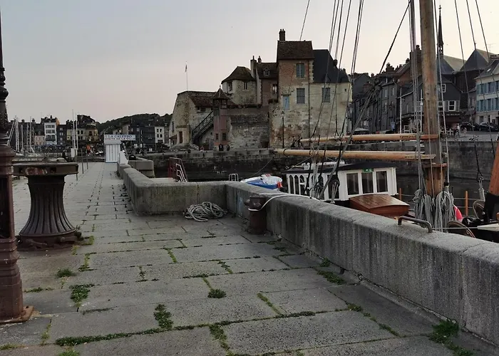 Phare Des Impressionnistes Honfleur